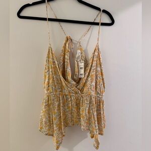 Tilly’s Floral Crop Top Size XL